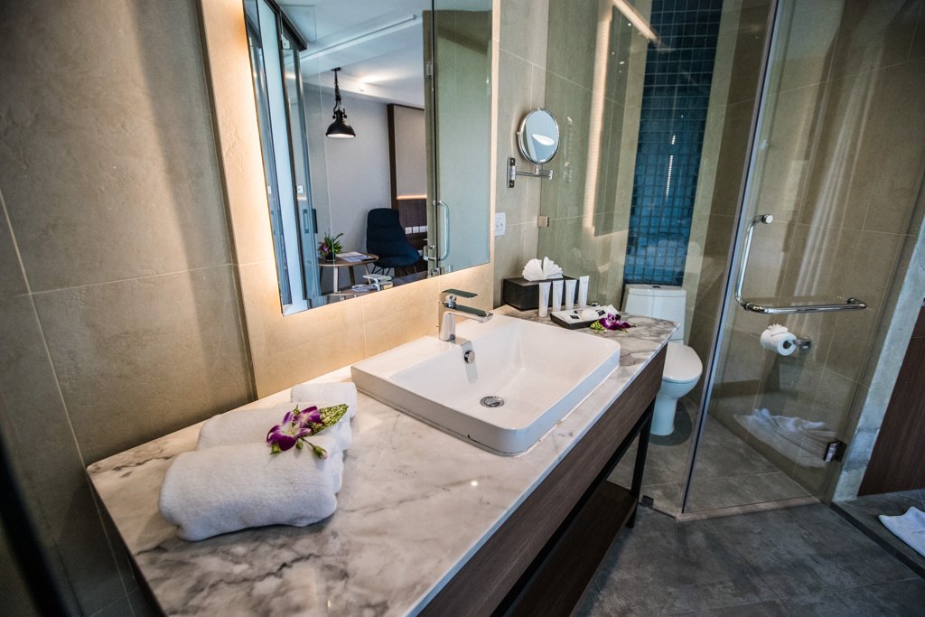 Dewa Phuket Resort Deluxe Room Bathroom and Shower